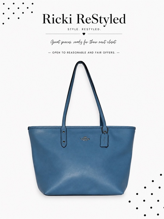 Coach Handbags - Coach City Tote Bag Blue Pebbled Leather Shoulder Handbag